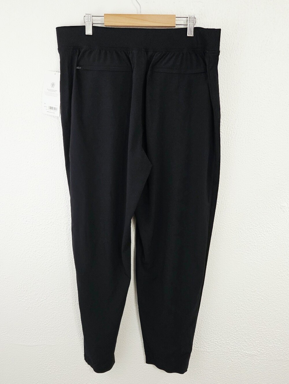 Athleta Brooklyn Mid Rise Ankle Pant Black Track Pants Athleisure Women's 14 NWT - Picture 4 of 8